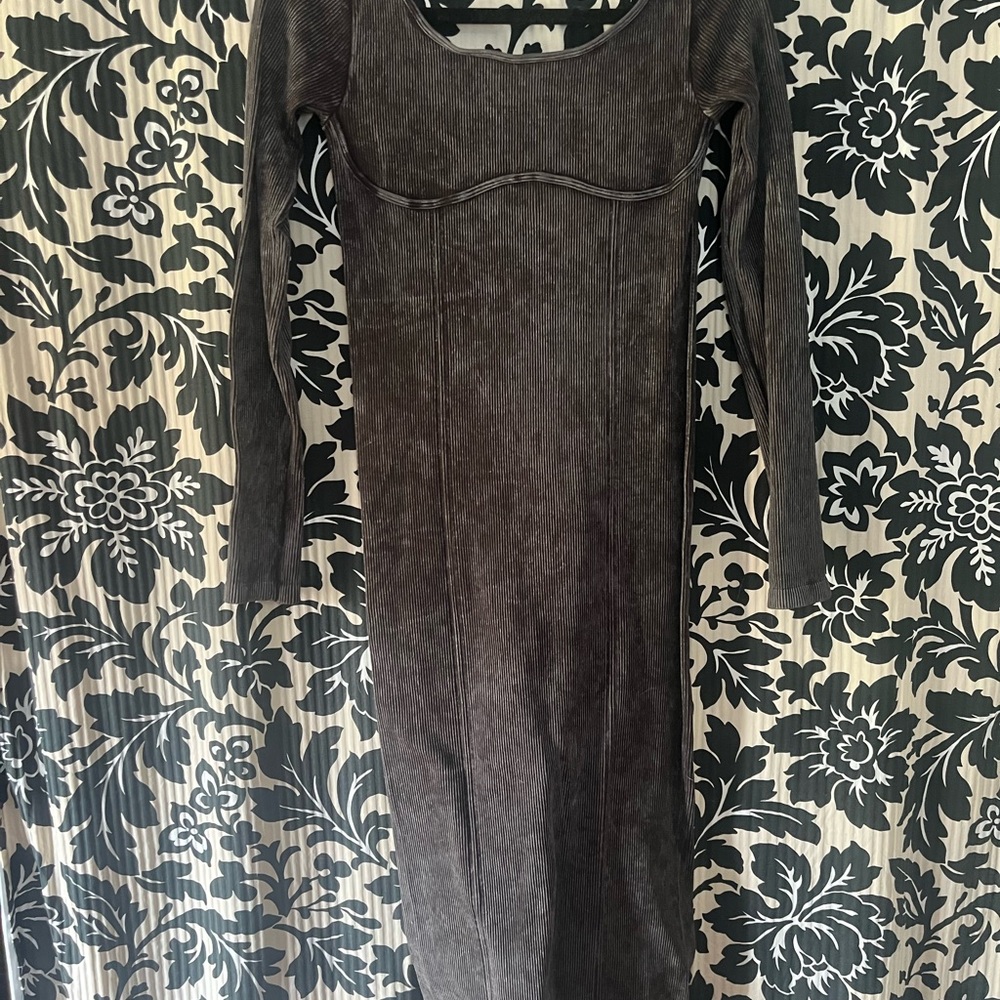 BDG Fitted Long-Sleeve Ribbed Midi Dress in Charcoal